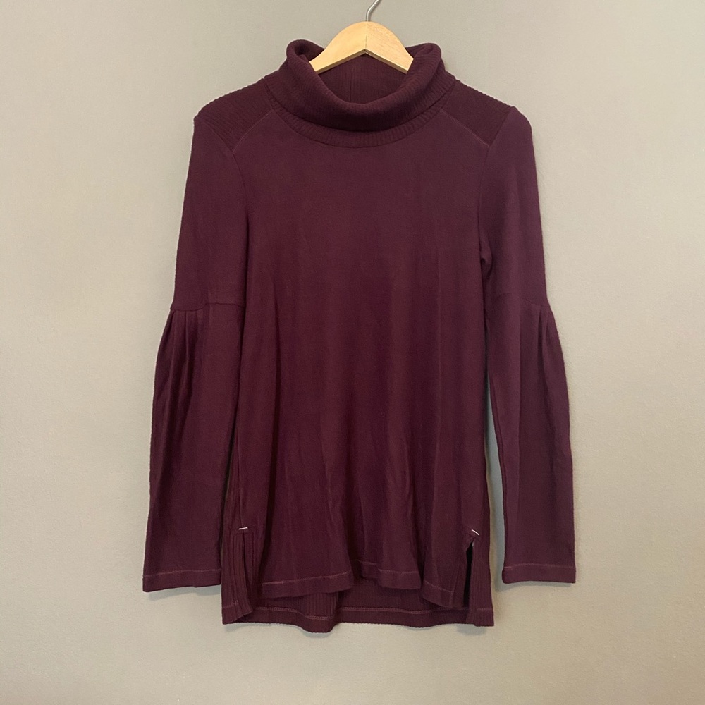 NWTAnthro SaturdaySunday S Plum Turtleneck Sweater
